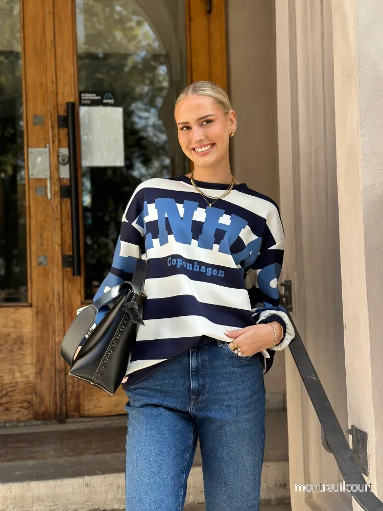 MARTA – NERINA SWEATSHIRT 22659S – BLUE/JEANS MARTA – NERINA SWEATSHIRT 22659S – BLUE/JEANS
