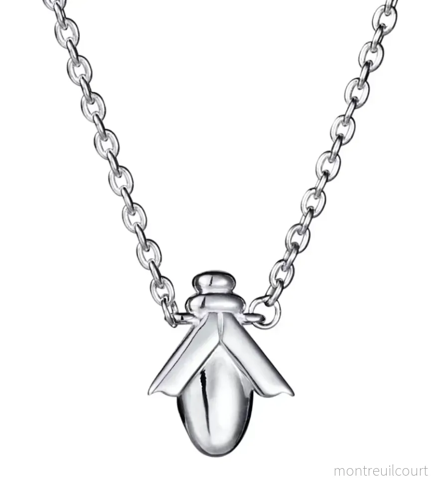 Oh Babee Necklace x Victoria Skoglund Oh Babee Necklace x Victoria Skoglund
