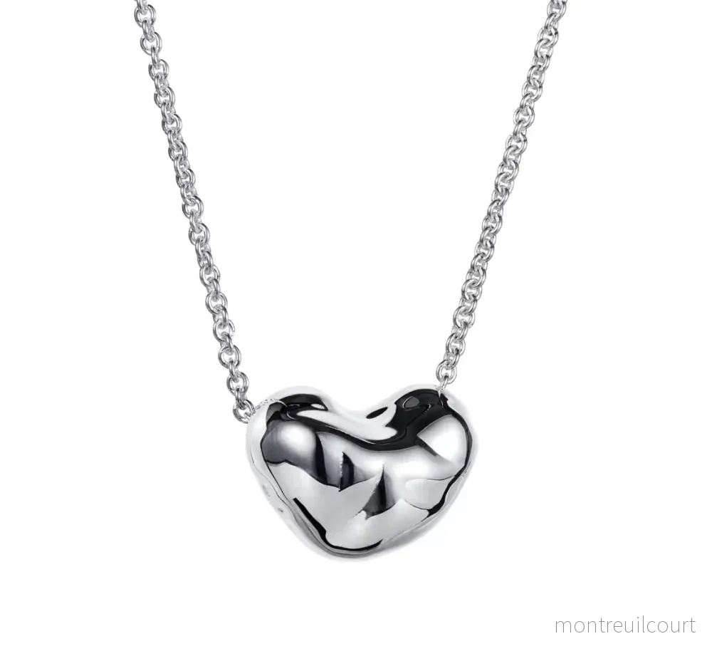 Little Cashew Necklace