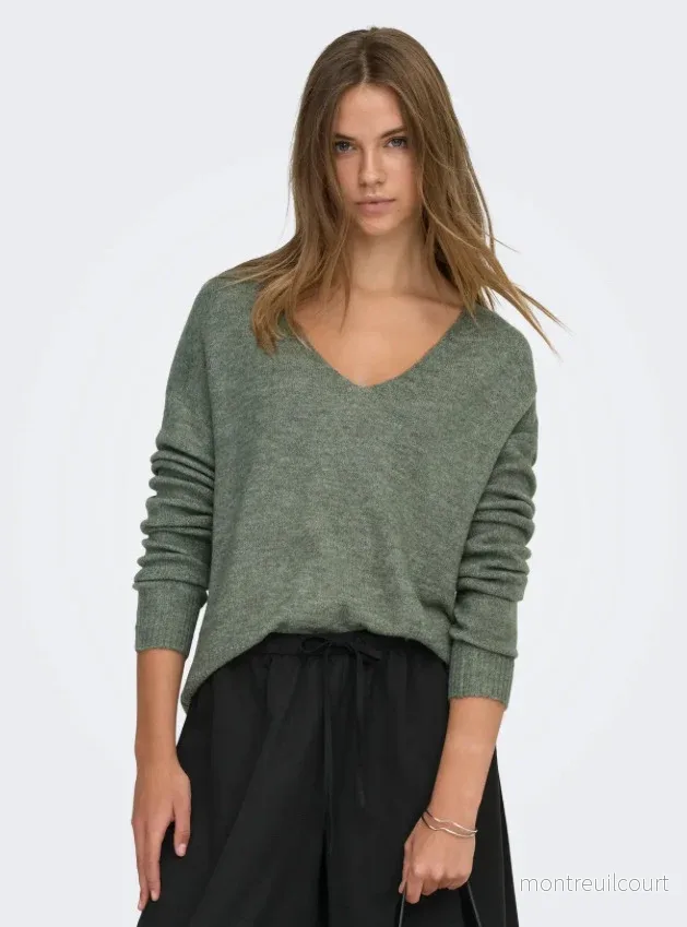 JDY – ELANORA L/S V-NECK PULLOVER – KALAMATA JDY – ELANORA L/S V-NECK PULLOVER – KALAMATA