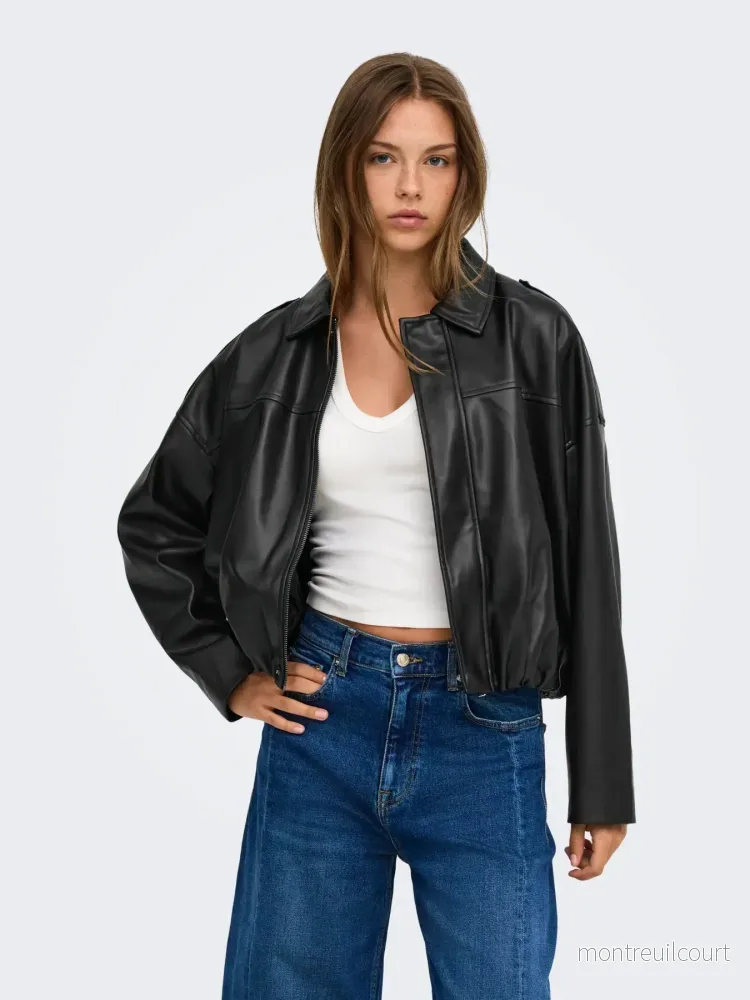 ONLY – MOON-NELI L/S FAUX LEATHER BOMBER JACKET – BLACK ONLY – MOON-NELI L/S FAUX LEATHER BOMBER JACKET – BLACK