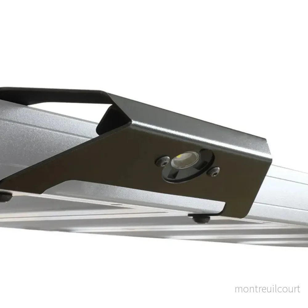 Front Runner Handle/Light Slimline II Rack Bracket Front Runner Handle/Light Slimline II Rack Bracket