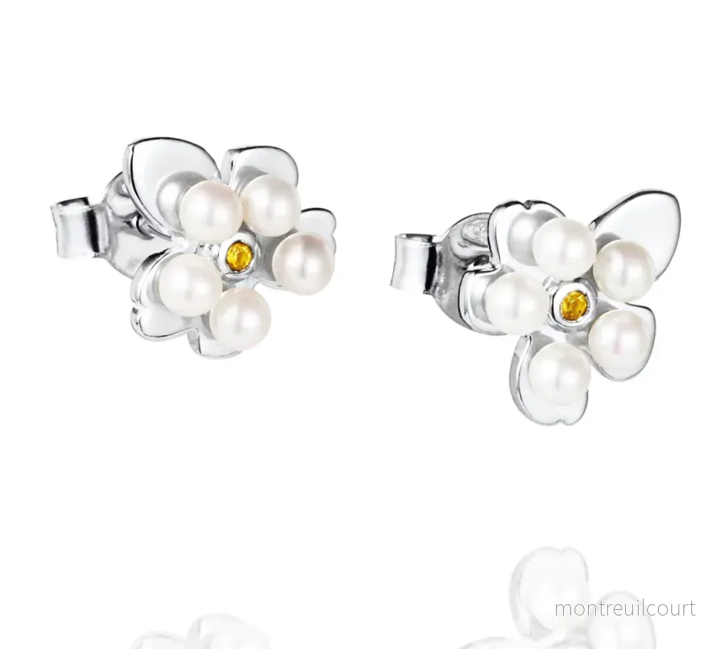 Förgätmigej Ear x Victoria Skoglund Förgätmigej Ear x Victoria Skoglund