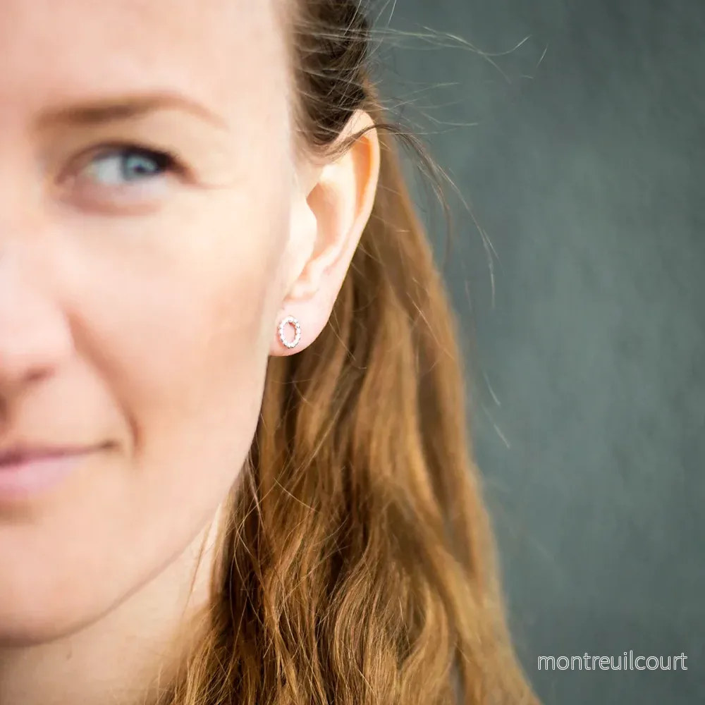 Camilla Mustikka Silverörhängen stift mini - Bild 2
