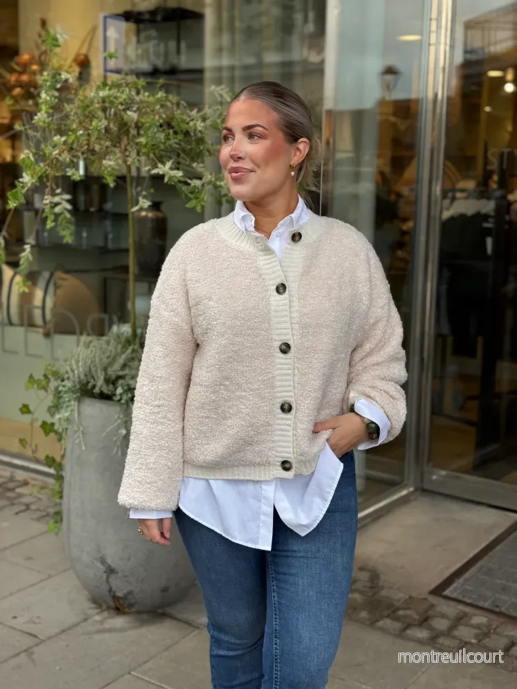JDY – EIRA L/S ONECK CARDIGAN KNIT – BIRCH JDY – EIRA L/S ONECK CARDIGAN KNIT – BIRCH