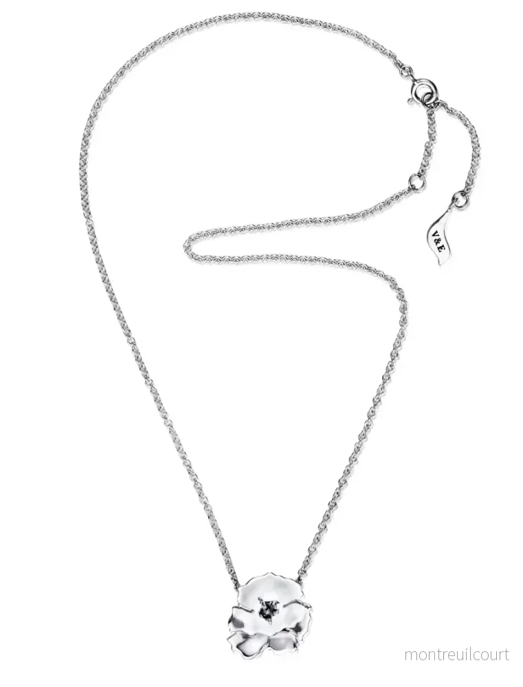 Anemone Necklace x Victoria Skoglund Anemone Necklace x Victoria Skoglund