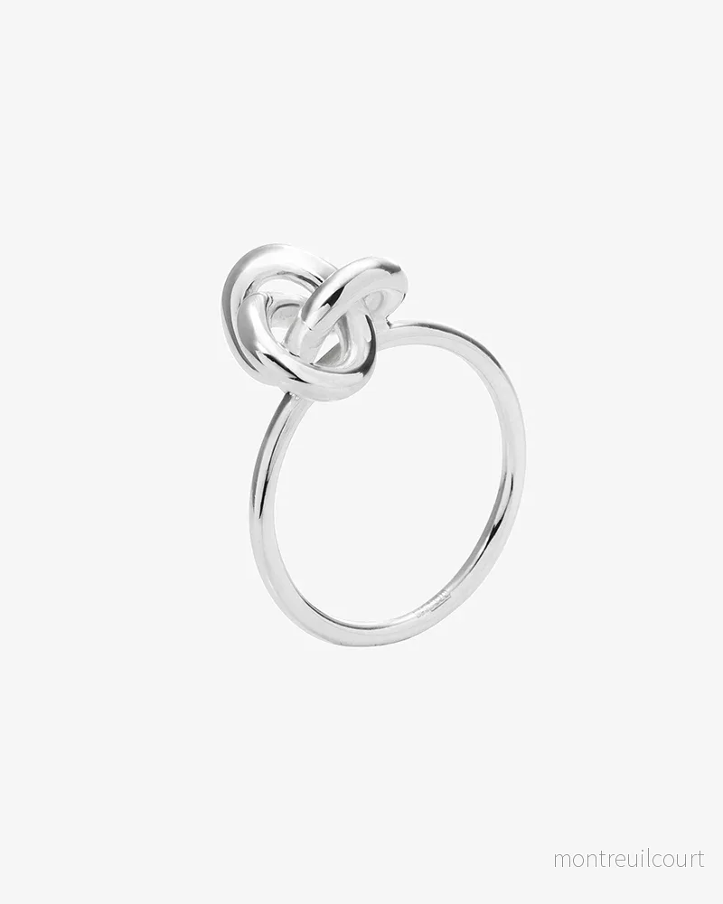 Le knot ring