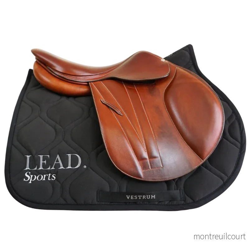 Ny Butet-sadel P 17″ 1,75 kåpa Ny Butet-sadel P 17″ 1,75 kåpa