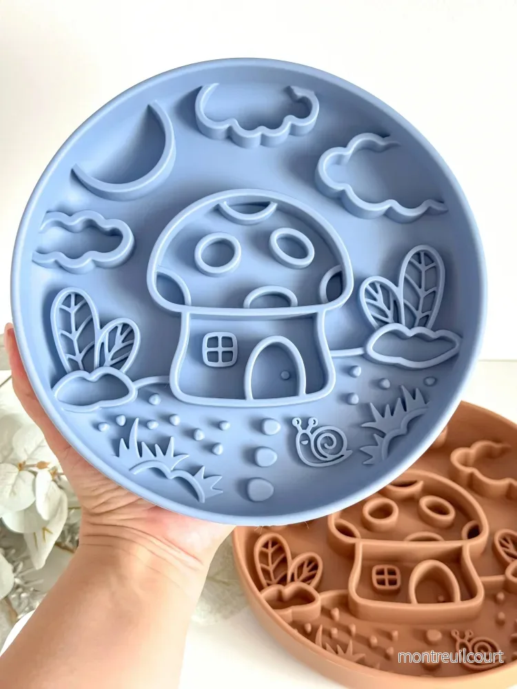 Magic Mushroom Slowfeeder skål/slickmatta med sugkopp för hundar och katter - Bild 2