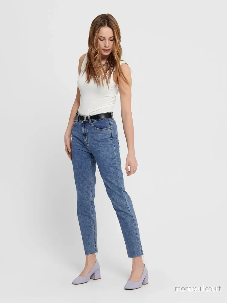 ONLY – EMILY HW STRAIGHT RAW CROP ANKLE 15171549 – DARK BLUE DENIM ONLY – EMILY HW STRAIGHT RAW CROP ANKLE 15171549 – DARK BLUE DENIM