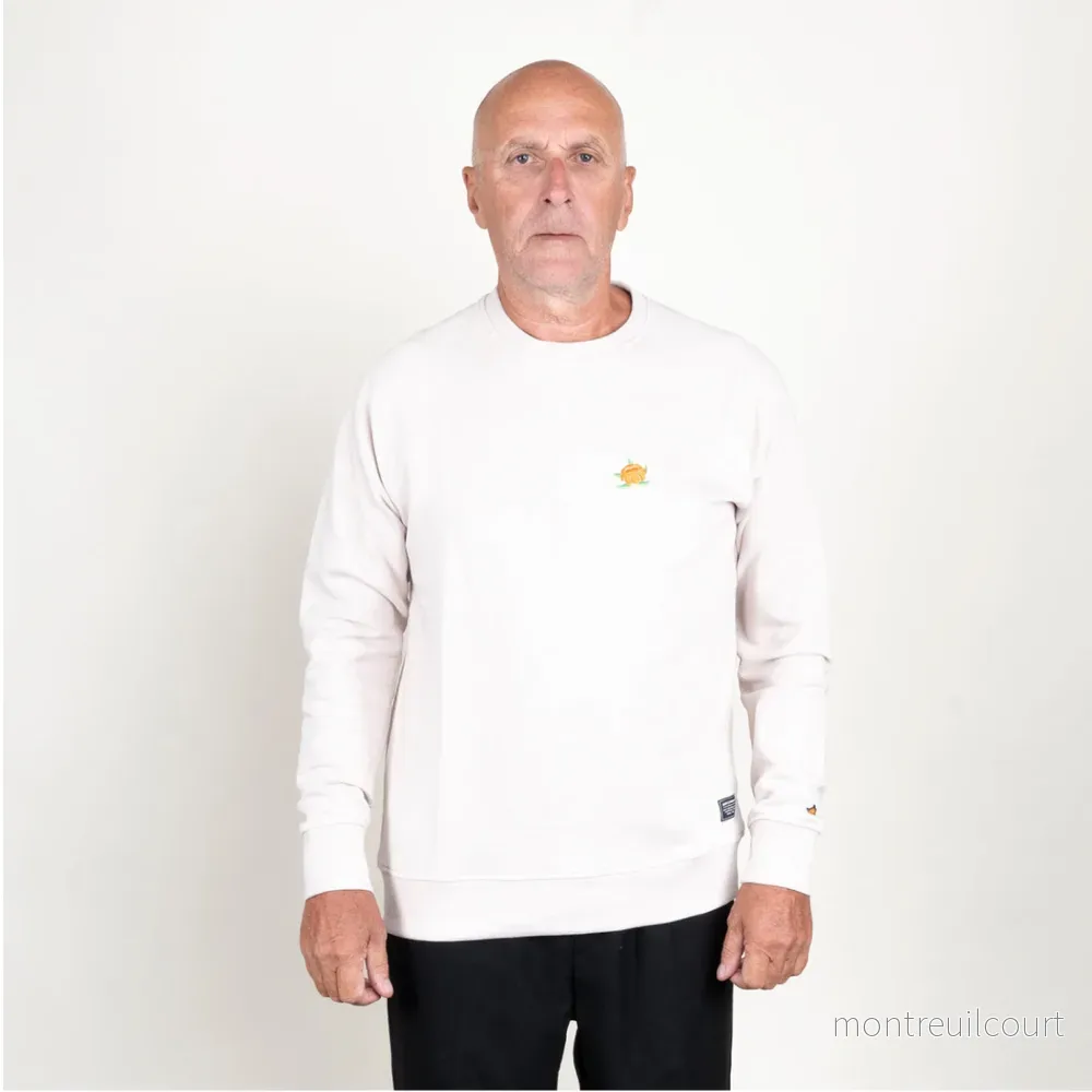 SQRTN CB Crewneck Sand Cranberry