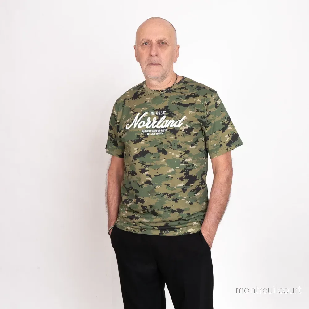 SQRTN Great Norrland T-shirt – Digicamo SQRTN Great Norrland T-shirt – Digicamo
