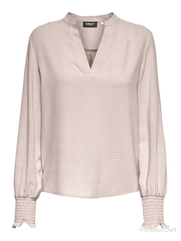 ONLY – METTE V-NECK LS SMOCK TOP – GREY MORN ONLY – METTE V-NECK LS SMOCK TOP – GREY MORN