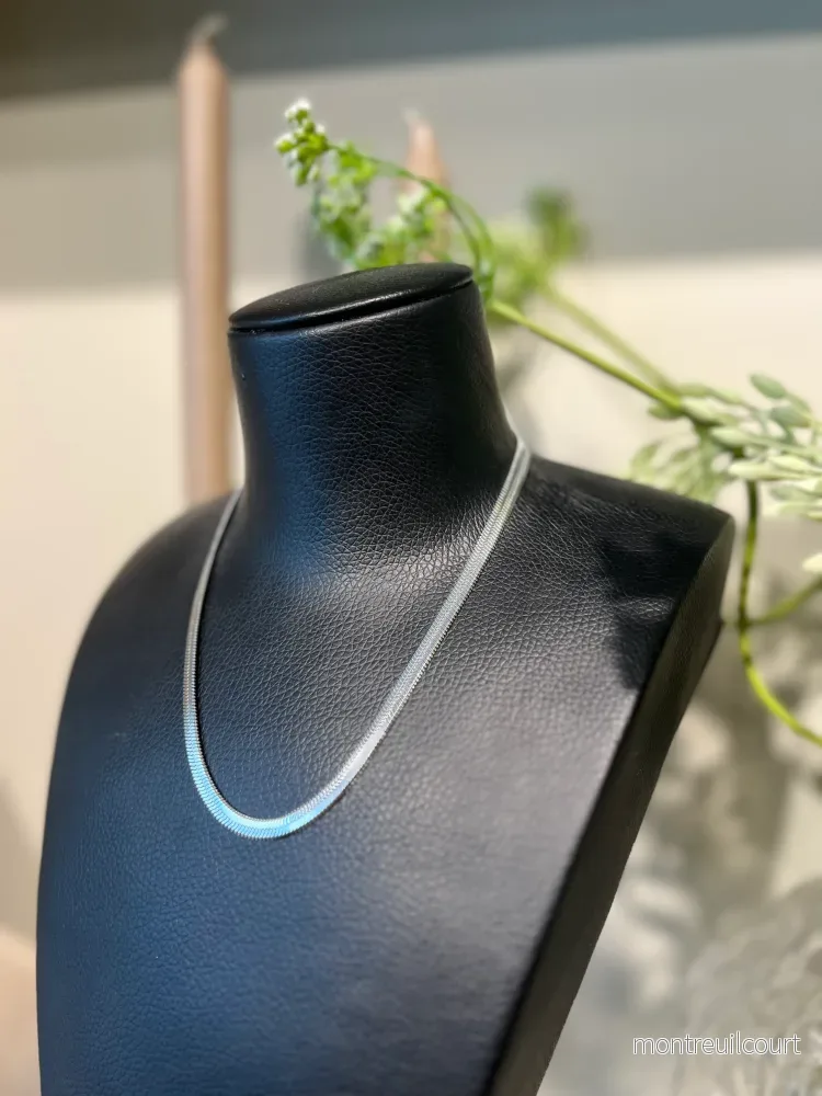 PIECES – BARBERA NECKLACE BOX – SILVER COLOUR PIECES – BARBERA NECKLACE BOX – SILVER COLOUR