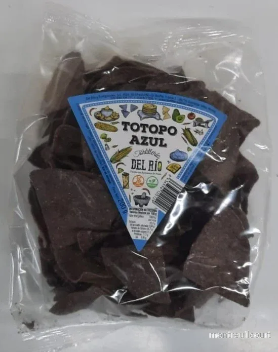 Blue corn tortilla chips (totopos). 18 förpackningar med 200 g. Blue corn tortilla chips (totopos). 18 förpackningar med 200 g.