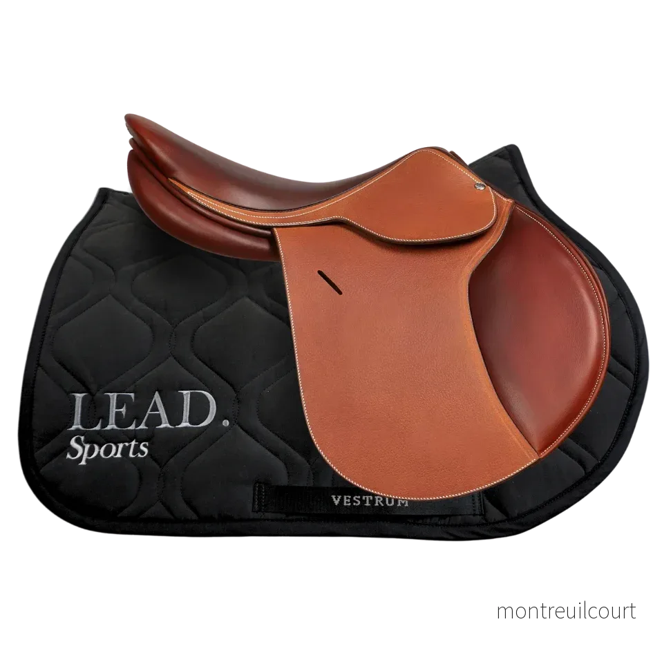 Butet Grain Calf Semi-flat sadel Butet Grain Calf Semi-flat sadel