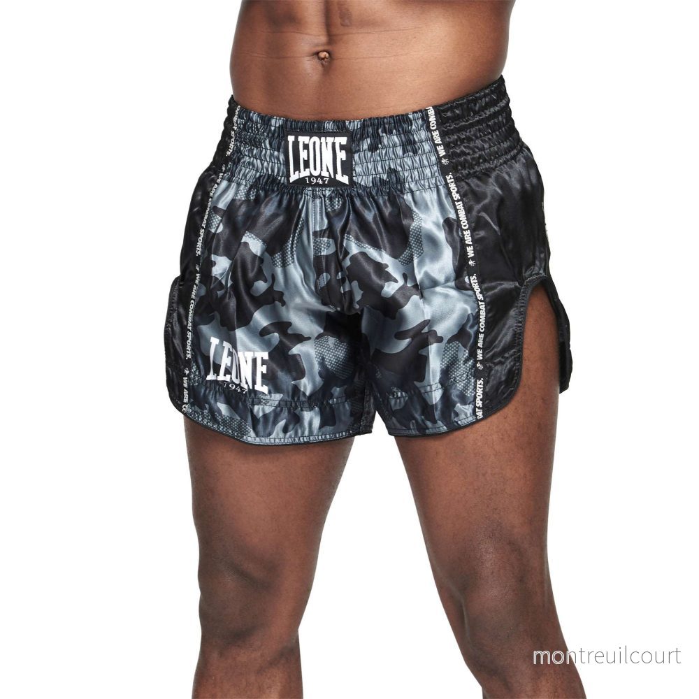 Leone 1947 Kick & Thai CAMOUFLAGE Shorts AB961 – Funktionella och stiliga shorts för kampsport Leone 1947 Kick & Thai CAMOUFLAGE Shorts AB961 – Funktionella och stiliga shorts för kampsport
